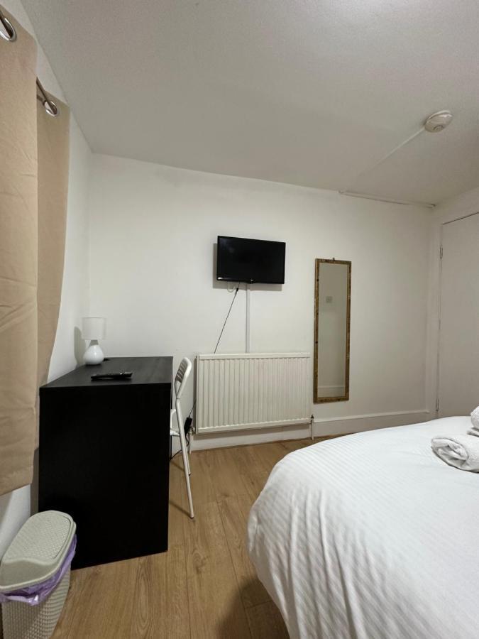 לונדון City Lodge Shadwell מראה חיצוני תמונה