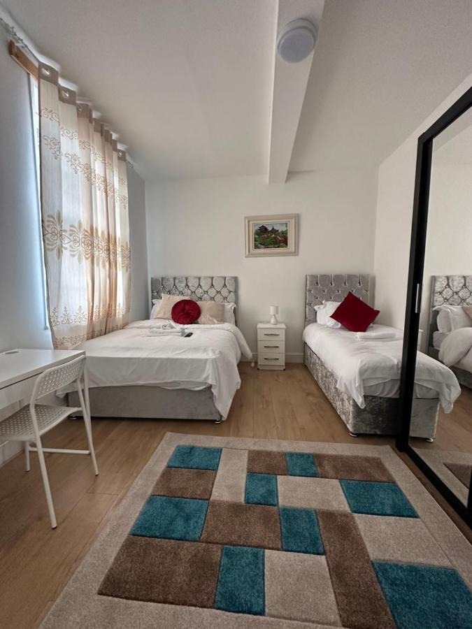 לונדון City Lodge Shadwell מראה חיצוני תמונה