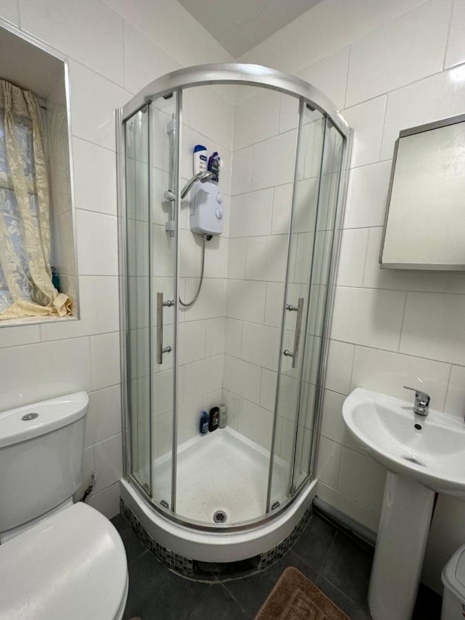 לונדון City Lodge Shadwell מראה חיצוני תמונה
