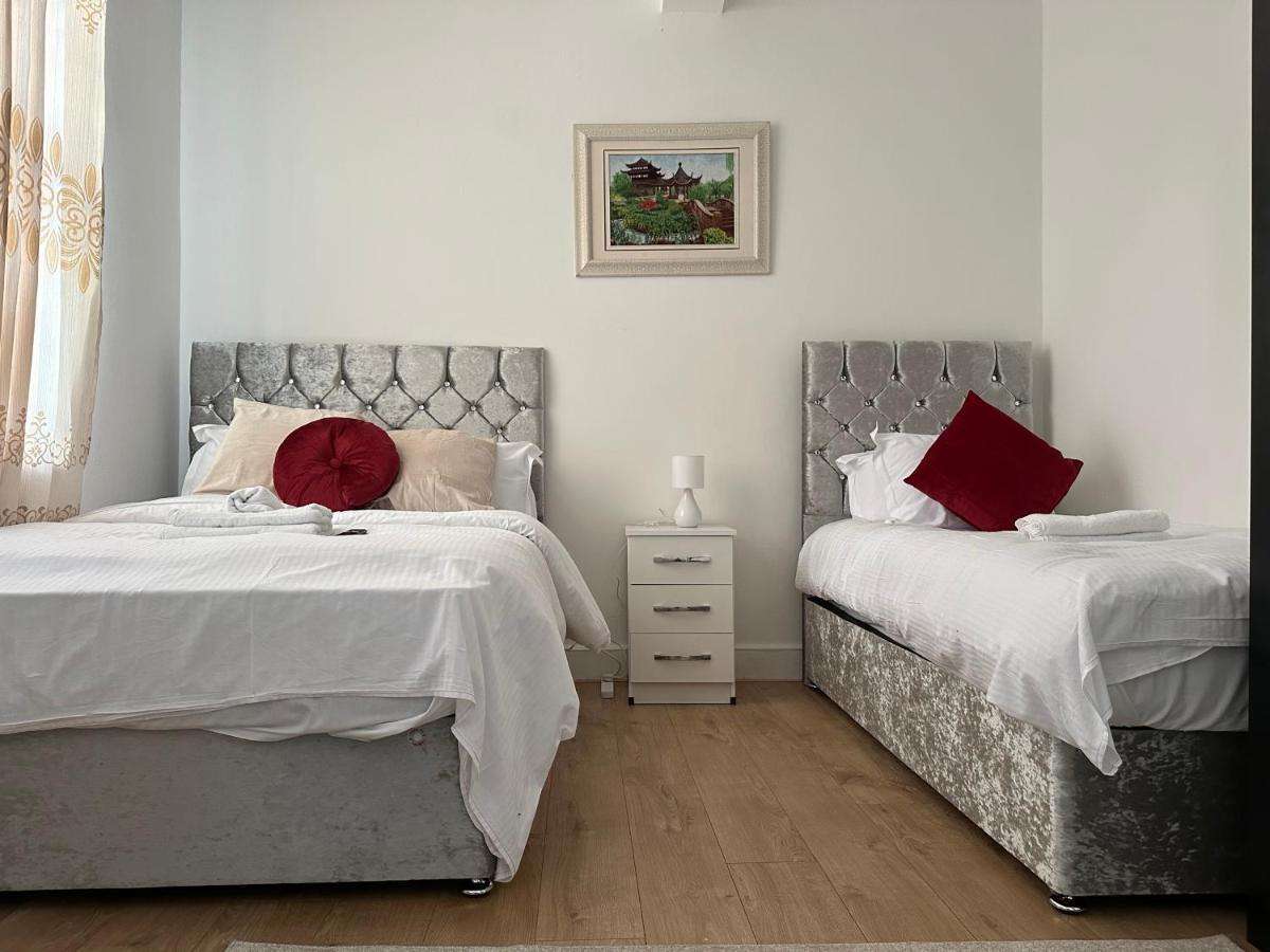 לונדון City Lodge Shadwell מראה חיצוני תמונה